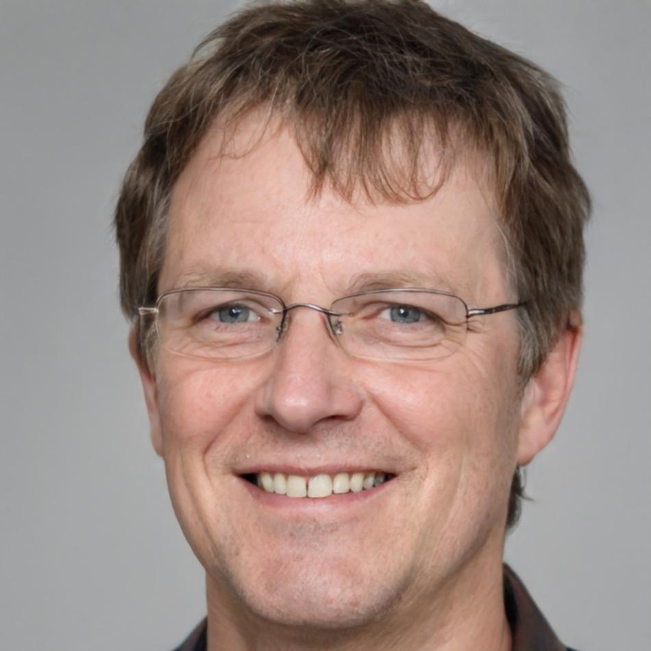 Portrait de Marc Lefevre, spécialiste en économies familiales